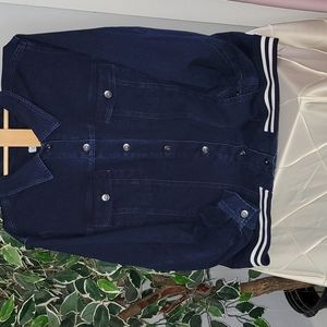 D&Co. Stretch dark wash Jean jacket with pockets